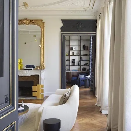 Champs-elysees / Arc De Triomphe 巴黎