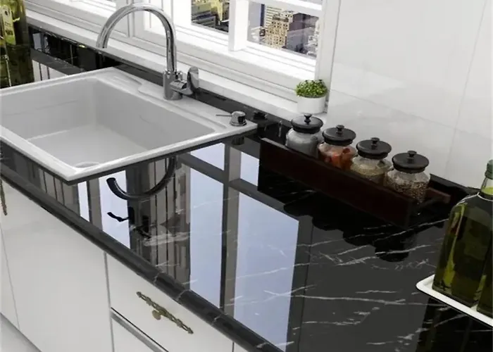 Champs-elysees / Arc De Triomphe